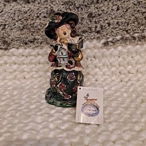 Heather Goldminc Handcrafted Ceramic Figurine w/Choir Lady Vintage 2000 Claywork